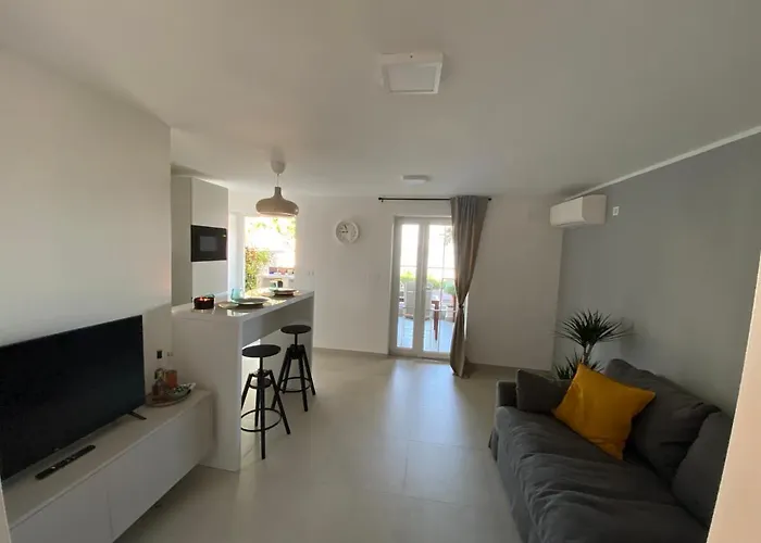 Mare I Apartment *